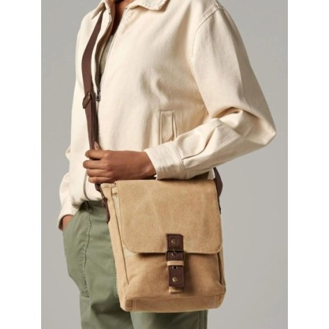 Vintage Canvas iPad/Tablet Reporter