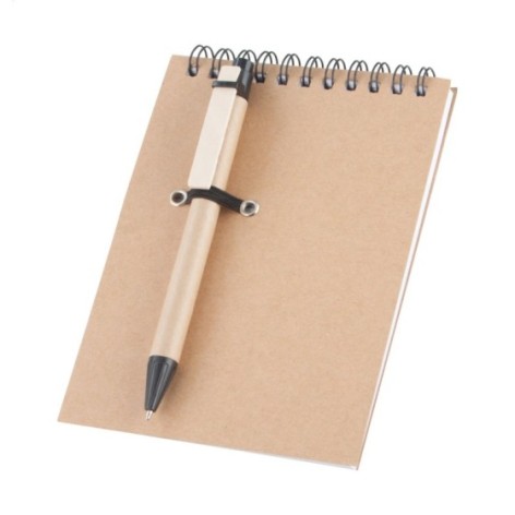 quaderno con penna