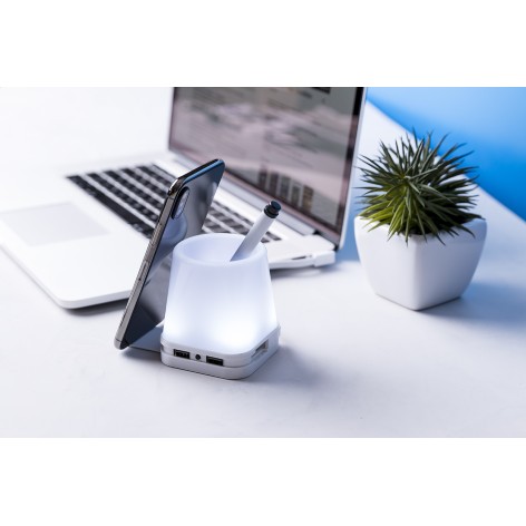 portapenne con hub USB